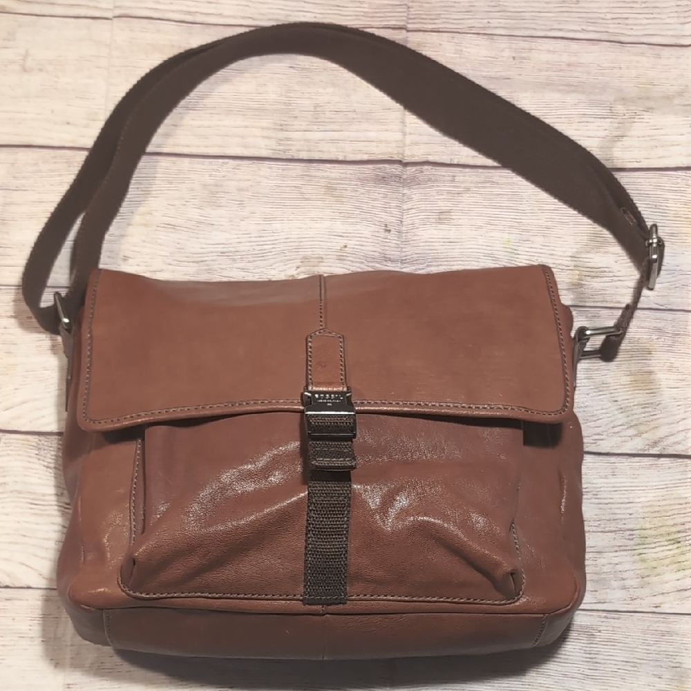 Fossil Men's Brown Pebbled Leather Messenger Commuter Bag
